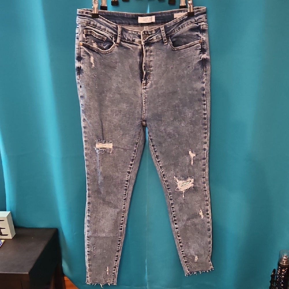 Judy Blue Light Blue Distressed Skinny Jeans